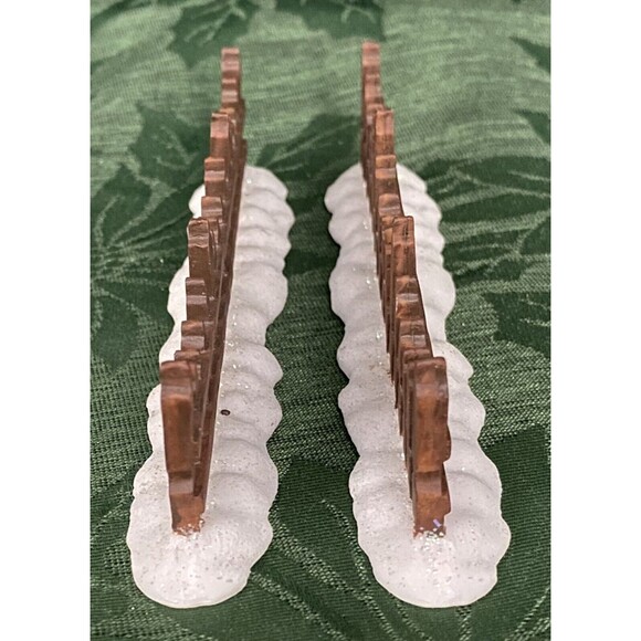 O'Well Brown Picket Fences with Snow For Christmas Villages Set Of 2 - Picture 2 of 6